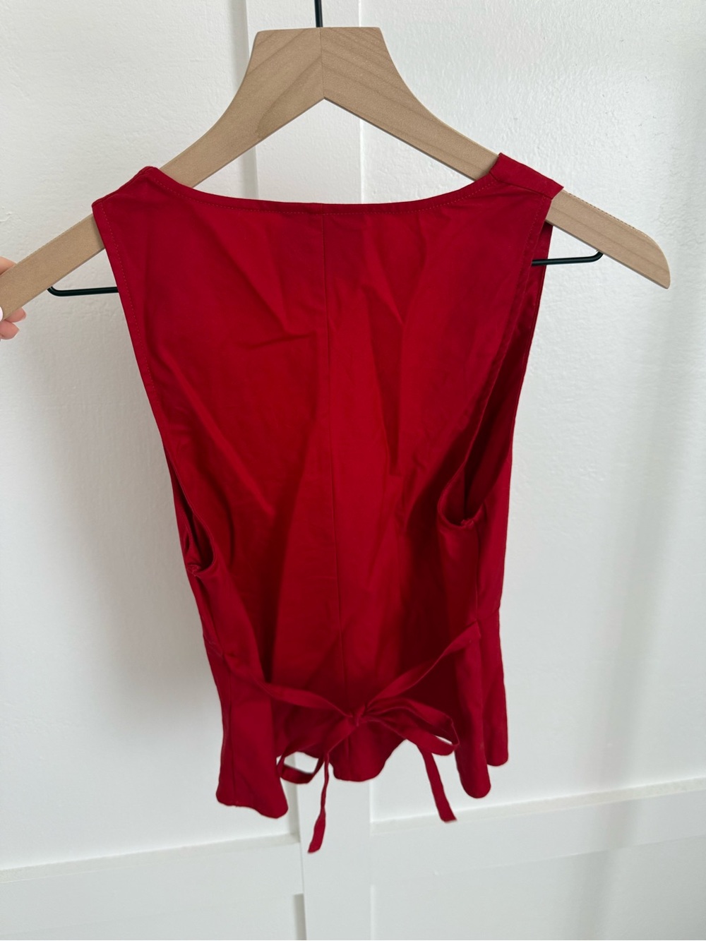Reformation Red Sleeveless V-Neck Top - Picture 3 of 3
